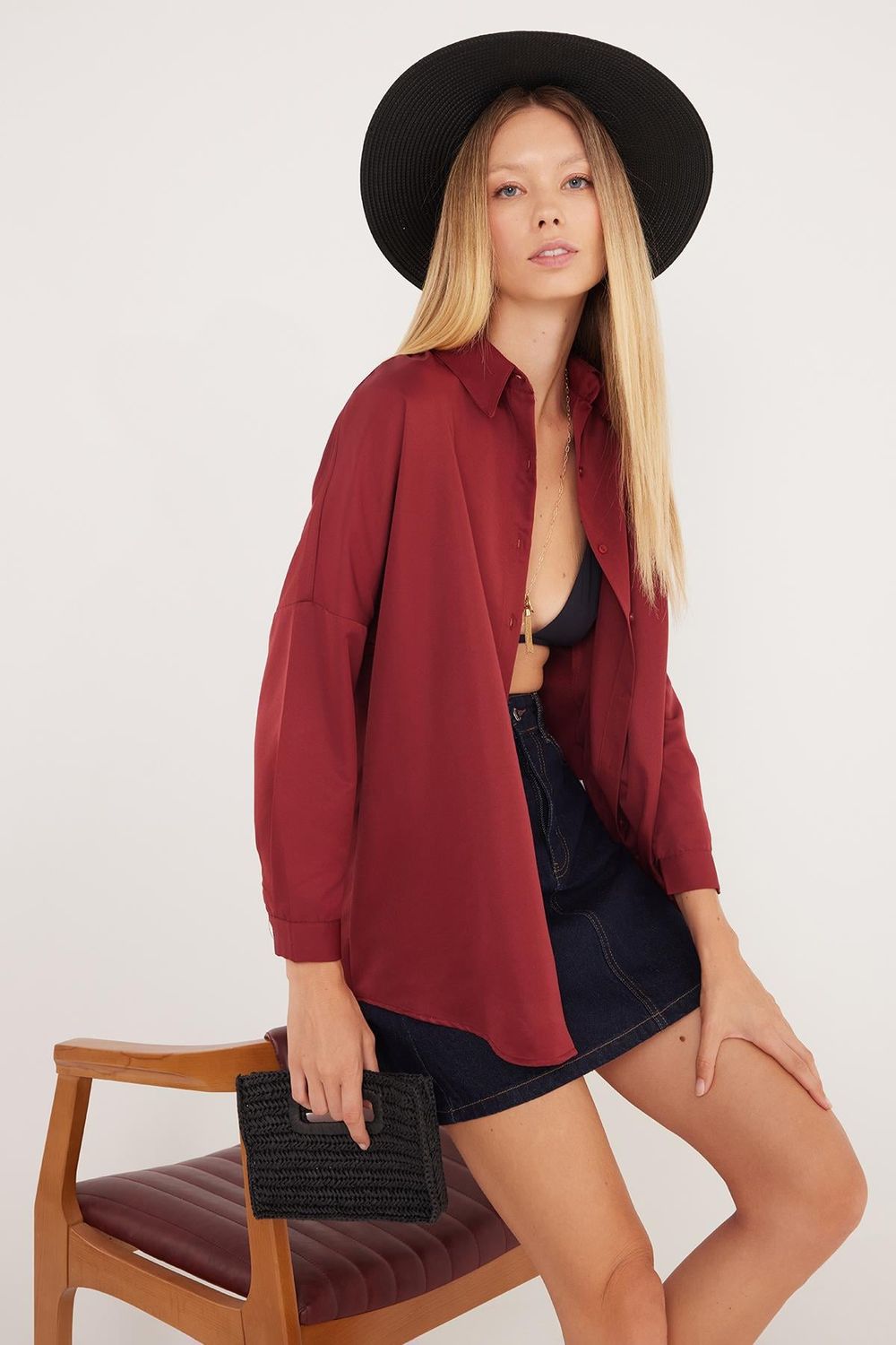 Kadın Oversize Rahat Kesim Spor Yaka Uzun Kollu Basic Düz Bordo Gömlek