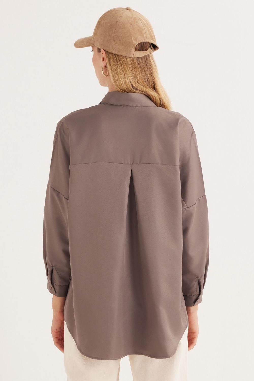 Kadın Oversize Rahat Kesim Spor Yaka Uzun Kollu Basic Düz Gömlek