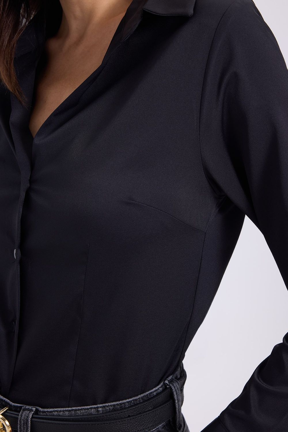 Kadın Slim Fit Dar Kesim Pensli Vucüda Oturan Klasik Yaka Uzun Kollu Likralı Siyah Gömlek