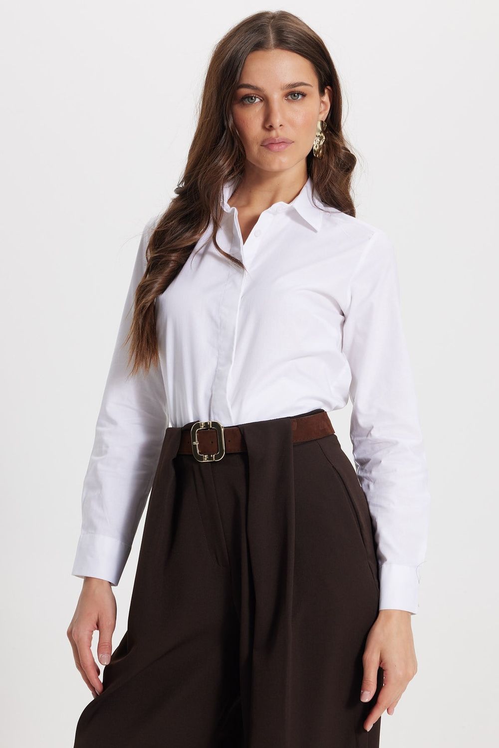 Kadın Slim Fit Dar Kesim %100 Pamuk Spor Yaka Gizli Pat Uzun Kollu Düz Oxford Leke Tutmaz Beyaz Gömlek