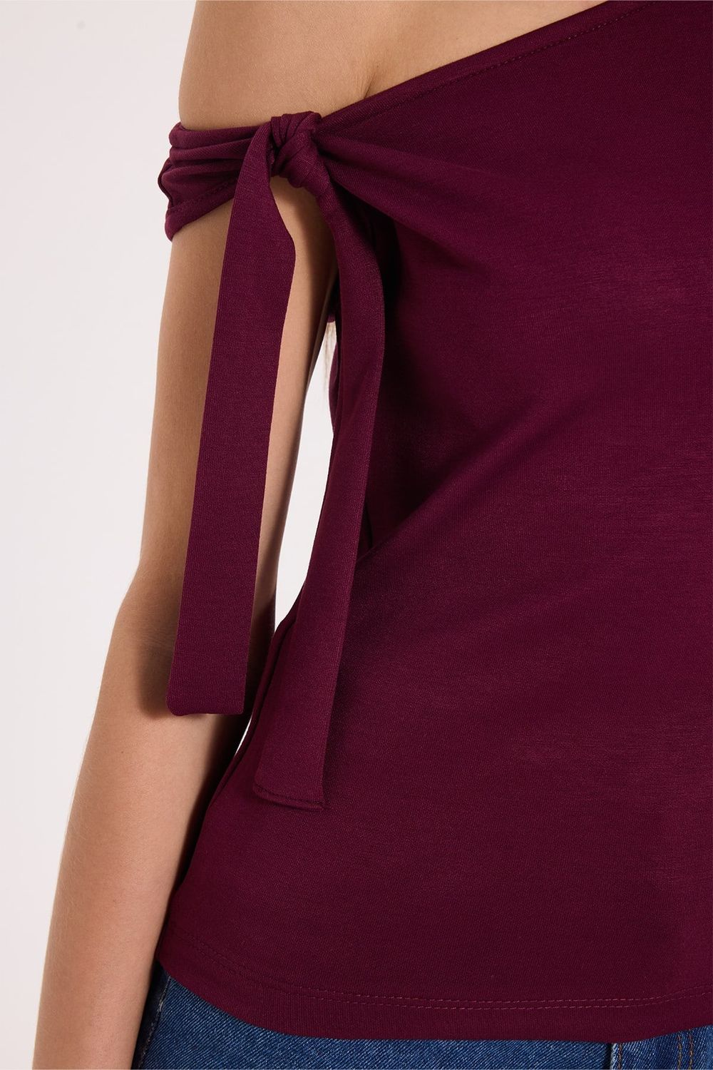 Kadın Slim Fit Dar Kesim Kısa Kollu Kayık Yaka Bordo Bluz