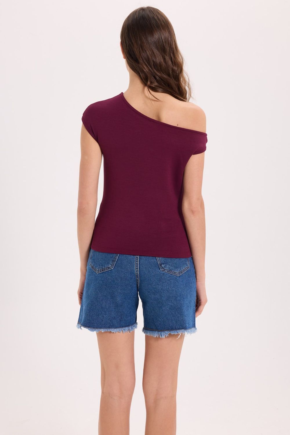 Kadın Slim Fit Dar Kesim Kısa Kollu Kayık Yaka Bordo Bluz