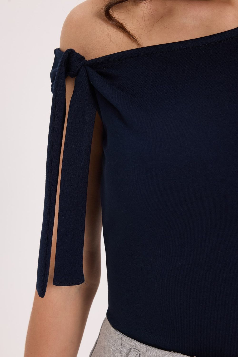 Kadın Slim Fit Dar Kesim Kısa Kollu Kayık Yaka Lacivert Bluz