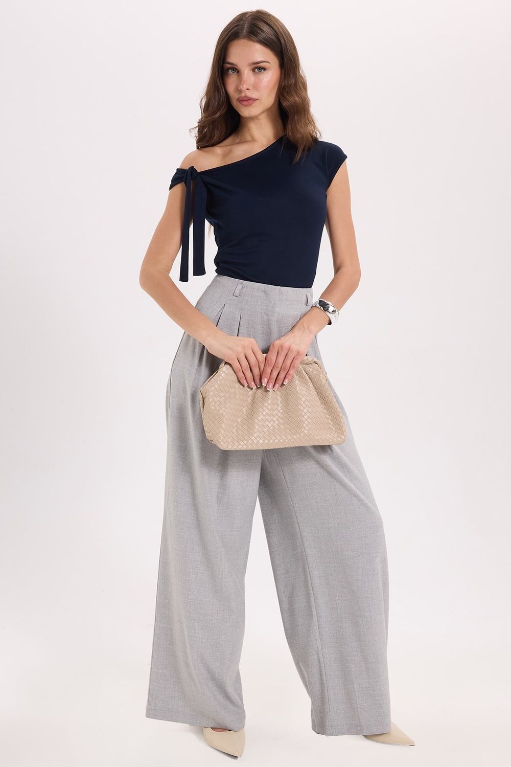 Kadın Slim Fit Dar Kesim Kısa Kollu Kayık Yaka Lacivert Bluz