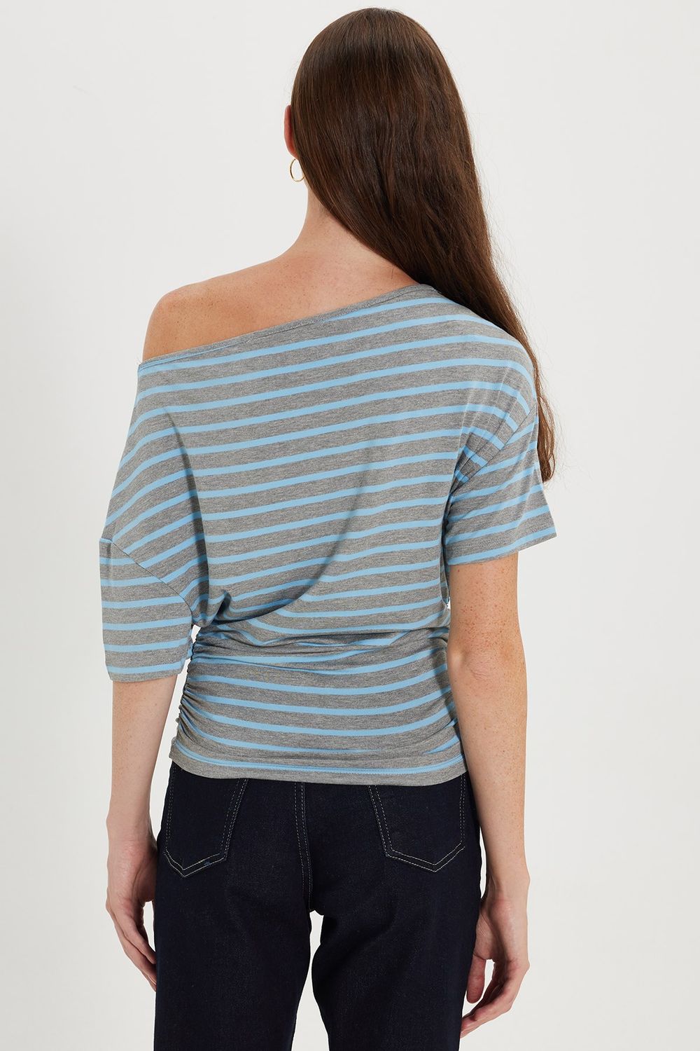 Kadın Regular Fit Klasik Kesim Asimetrik Yaka Yarasa Kol Çizgili Likralı Mavi Viskon Crop Bluz