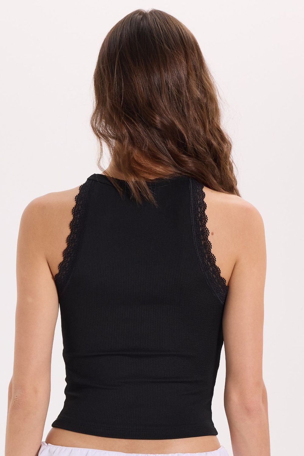 Kadın Slim Fit Dar Kesim Halter Yaka Kolsuz Dantel Detaylı Siyah Atlet Bluz