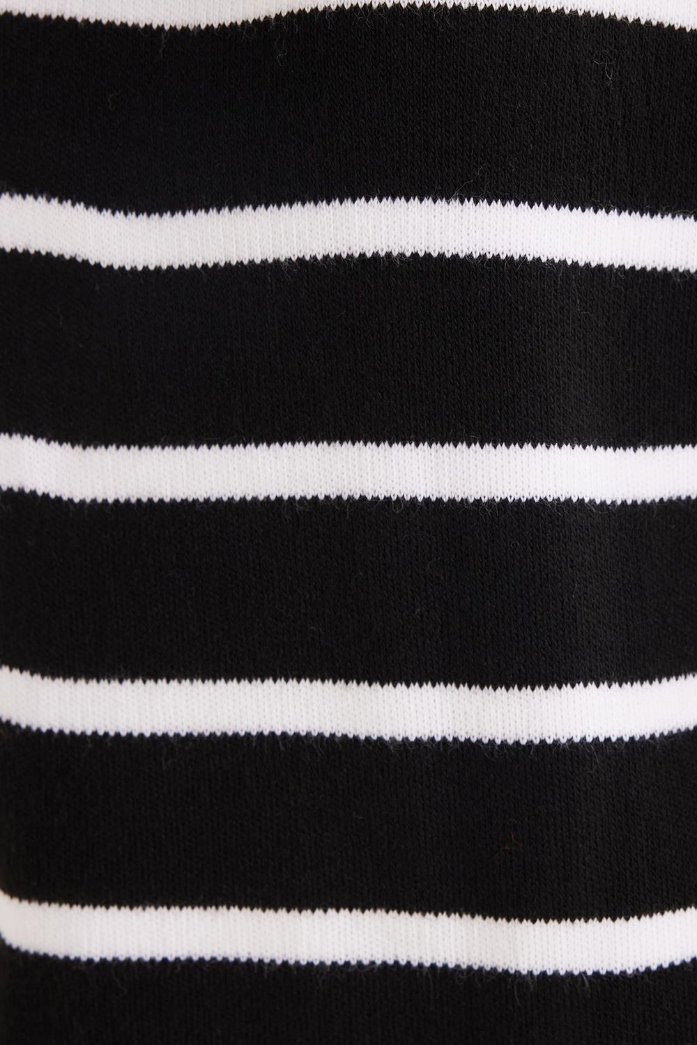Kadın Slim Fit Dar Kesim Bisiklet Yaka Çizgili Siyah Kazak