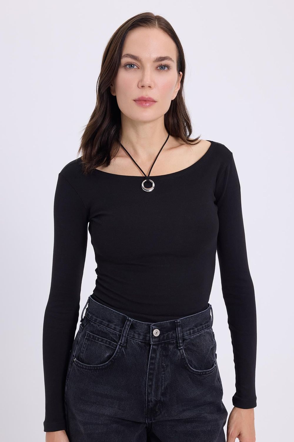 Kadın Slim Fit Dar Kesim Pamuklu Modal Kumaş Uzun Kollu Kayık Yaka Siyah Bluz