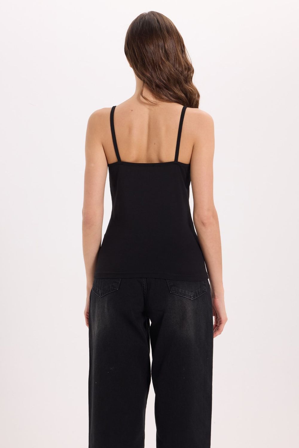 Kadın Slim Fit Dar Kesim  Kolsuz V Yaka Dantel Detaylı Pamuklu Likralı Siyah Crop