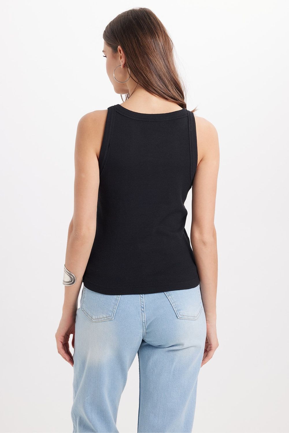 Kadın Slim Fit Dar Kesim Pamuklu Askılı Bisiklet Yaka Siyah Crop Atlet