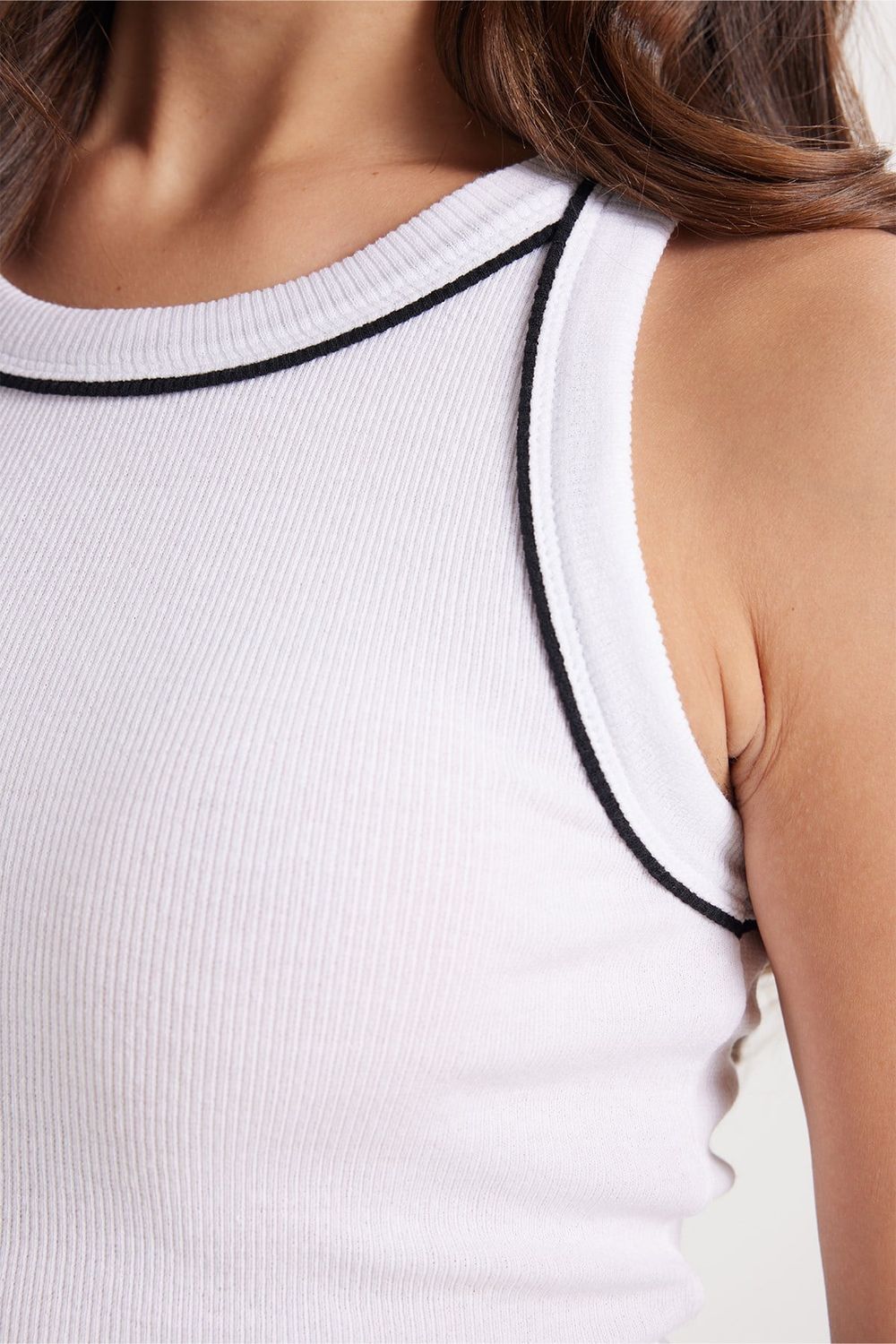 KADIN ASKILI ÇİZGİLİ BİYELİ GF CROP ATLET