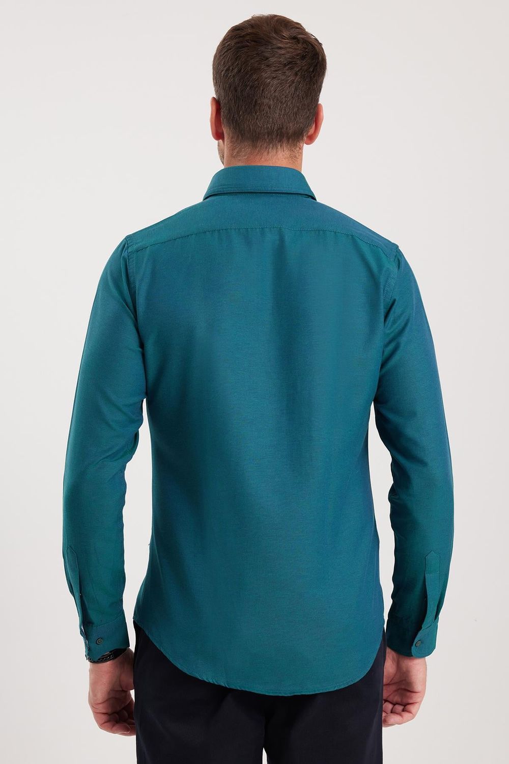 Erkek Slim Fit Dar Kesim Uzun Kollu Pamuklu Oxford Doku Kolay Ütülenebilir Yeşil Düğmeli Yaka Gömlek