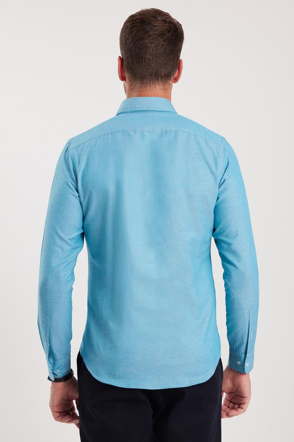 Erkek Slim Fit Dar Kesim Uzun Kollu Pamuklu Oxford Doku Turkuaz Düğmeli Yaka Gömlek