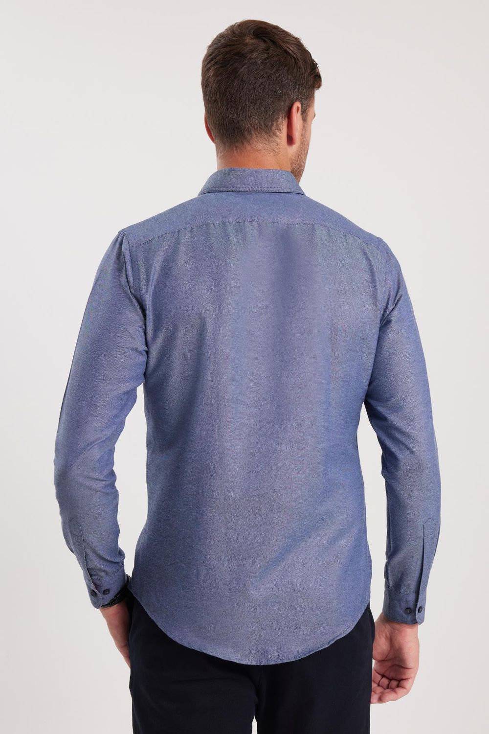 Erkek Slim Fit Dar Kesim Uzun Kollu Pamuklu Oxford Doku Lacivert Düğmeli Yaka Gömlek