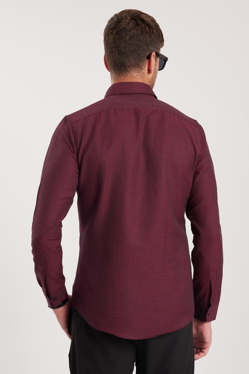 Erkek Slim Fit Dar Kesim Uzun Kollu Pamuklu Oxford Doku Kolay Ütülenebilir Bordo Düğmeli Yaka Gömlek