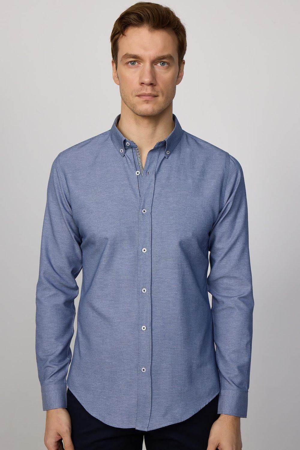 Slim Fit Düğmeli Yaka Pamuklu Kolay Ütü Düz Erkek Gömlek