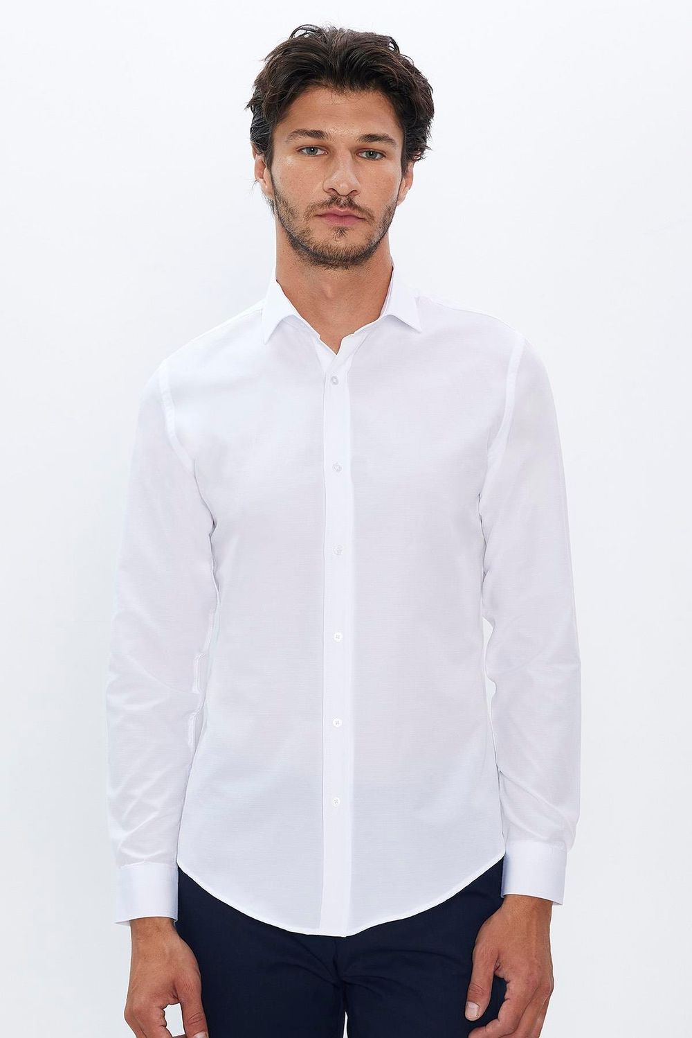 Slim Fit Uzun Kollu Pamuklu Kolay Ütü Beyaz Erkek Gömlek