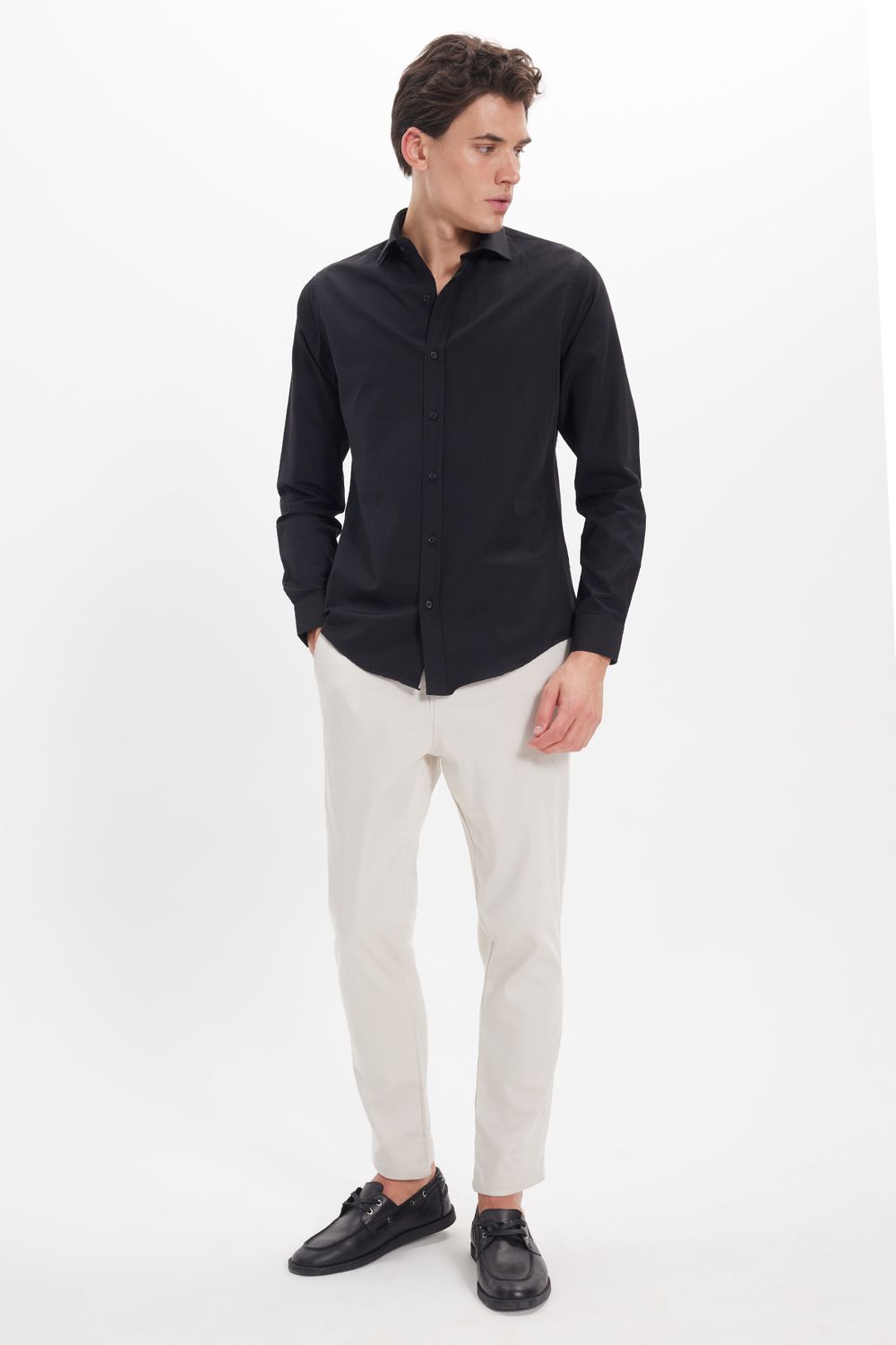 Slim Fit Uzun Kollu Pamuklu Kolay Ütü Siyah Erkek Gömlek