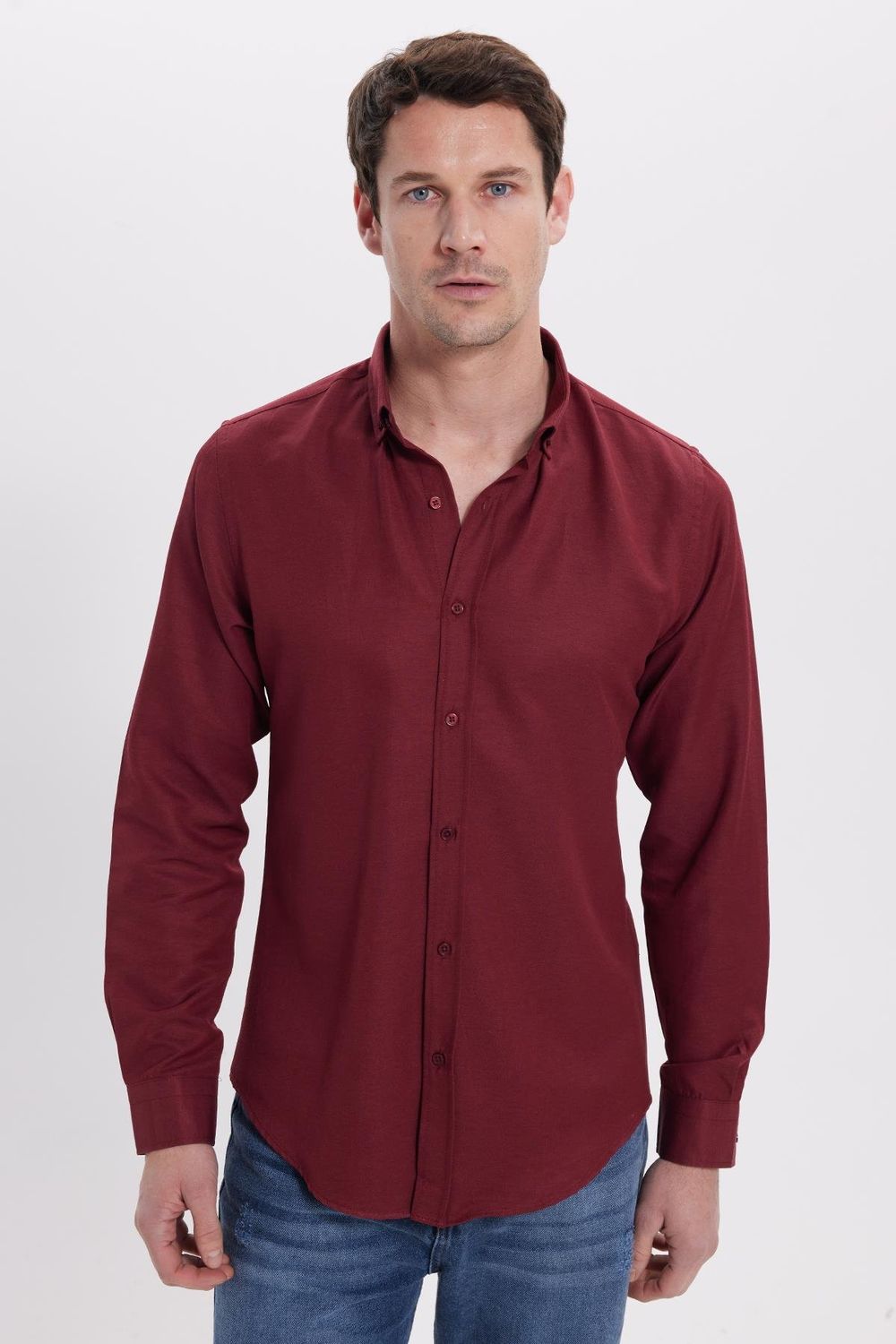 Slim Fit Uzun Kollu Düğmeli Yaka Pamuklu Kolay Ütü Düz Erkek Gömlek