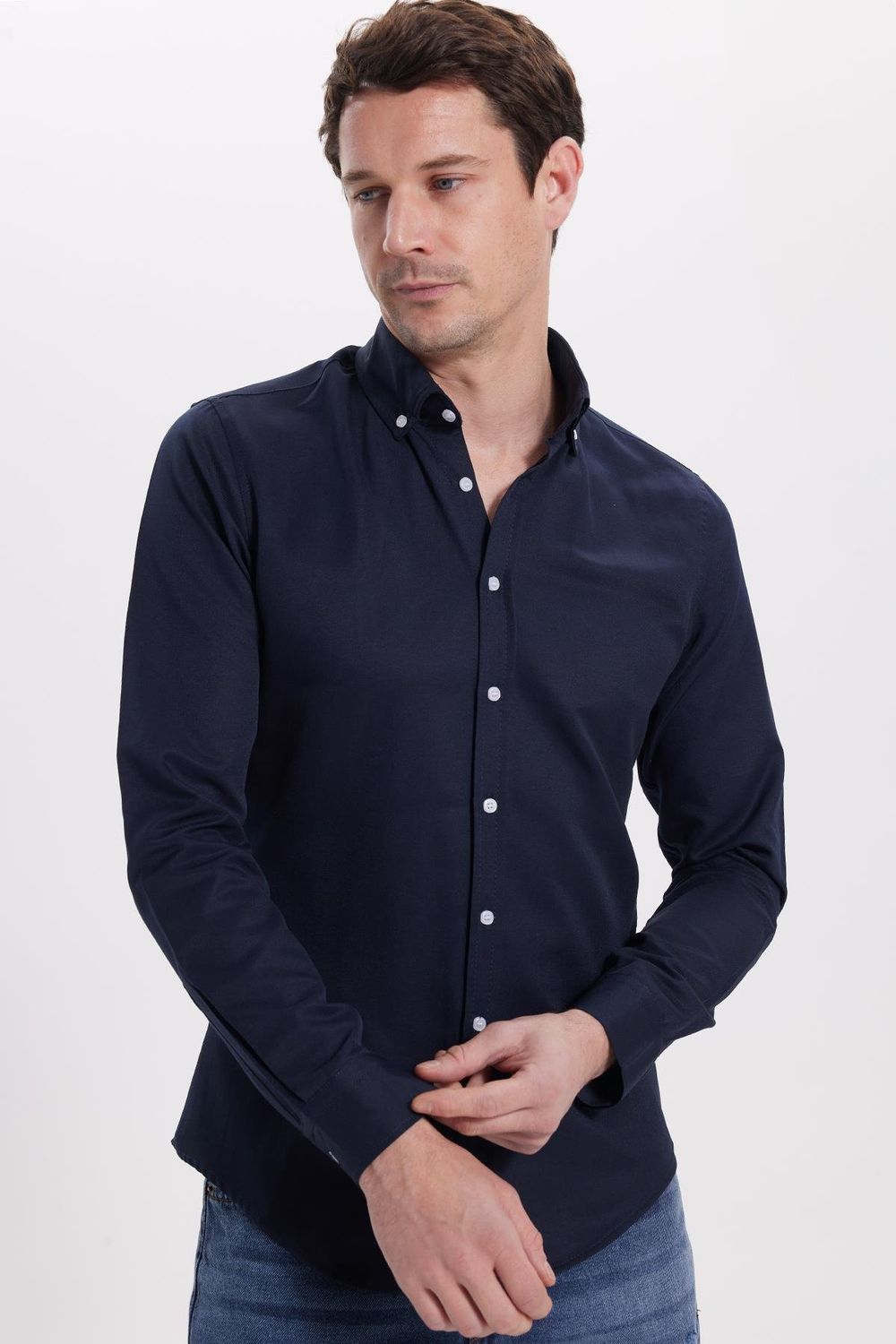 Slim Fit Uzun Kollu Düğmeli Yaka Pamuklu Kolay Ütü Düz Erkek Gömlek