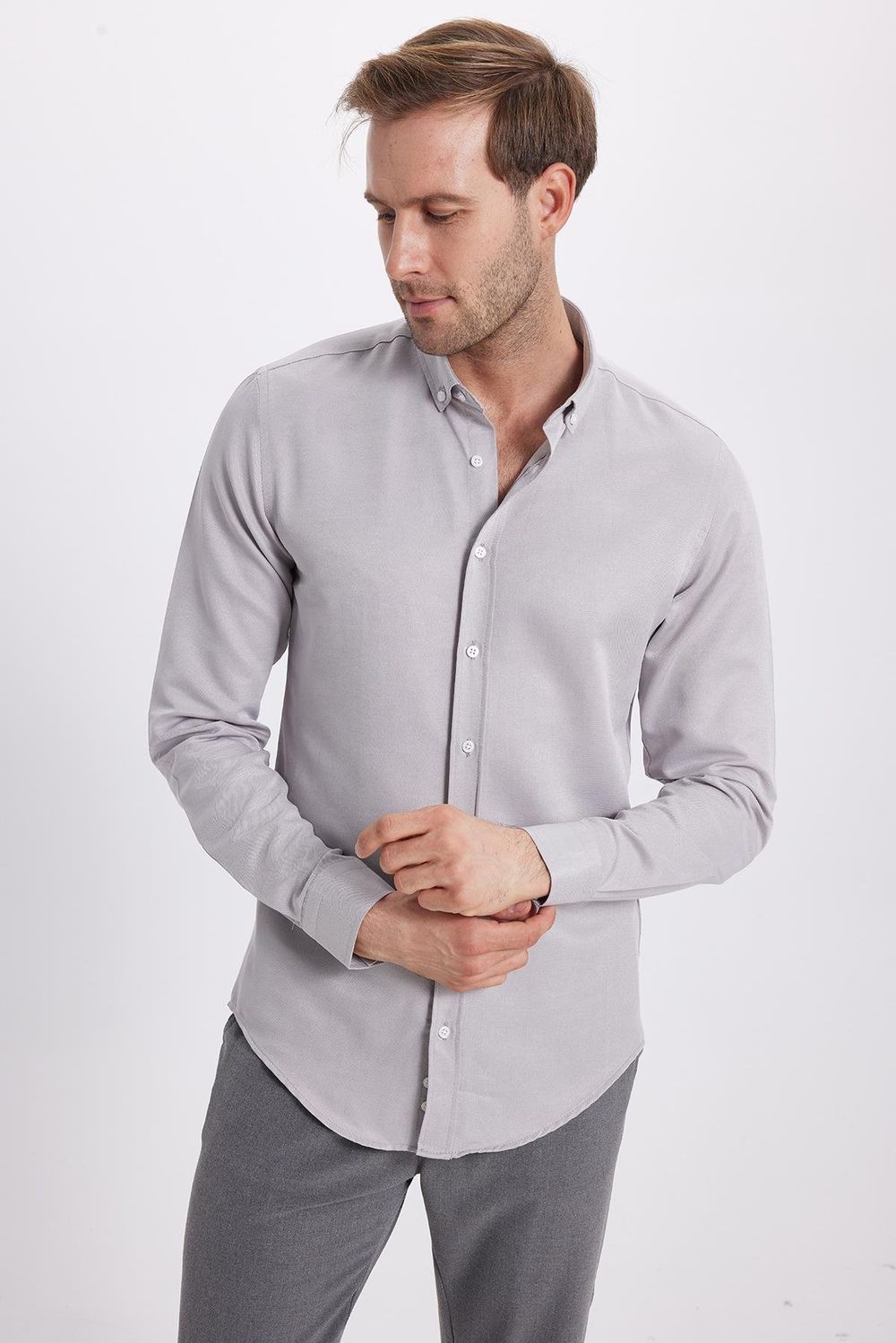 Erkek Slim Fit Dar Kesim Pamuklu Kolay Ütü Gri Düğmeli Yaka Gömlek