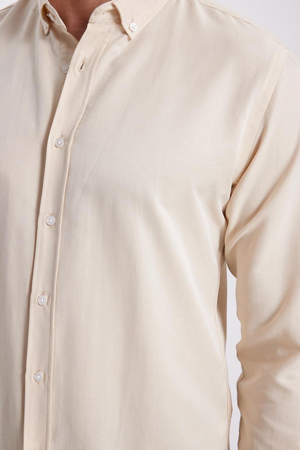 Erkek Slim Fit Dar Kesim Pamuklu Kolay Ütü Krem Düğmeli Yaka Gömlek