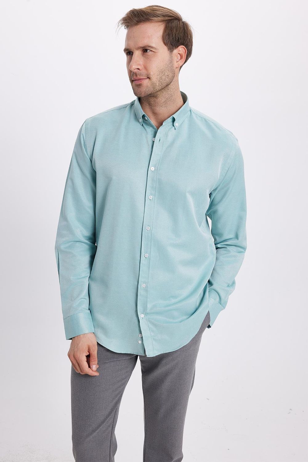 Erkek Slim Fit Dar Kesim Pamuklu Kolay Ütü Yeşil Düğmeli Yaka Gömlek