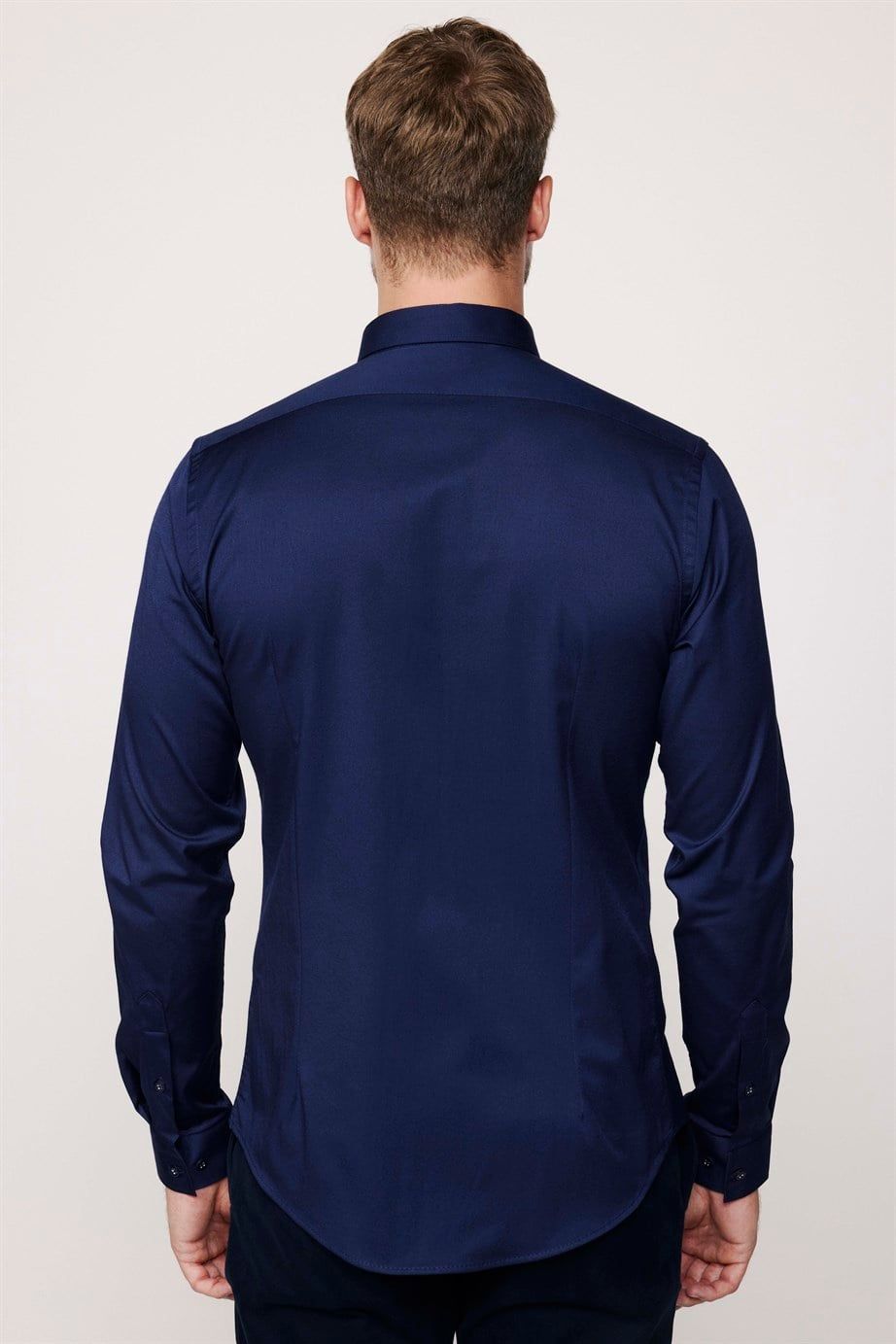 Slim Fit Likralı Düz Pamuk Saten Erkek Lacivert Gömlek