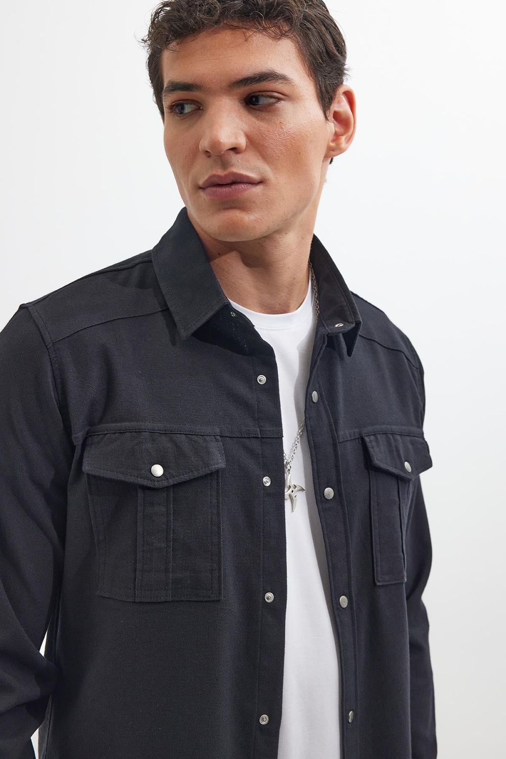 Slim Fit Uzun Kollu Spor Yaka Yıkamalı Çift Cepli Armürlü Denim Kot Siyah Erkek Gömlek