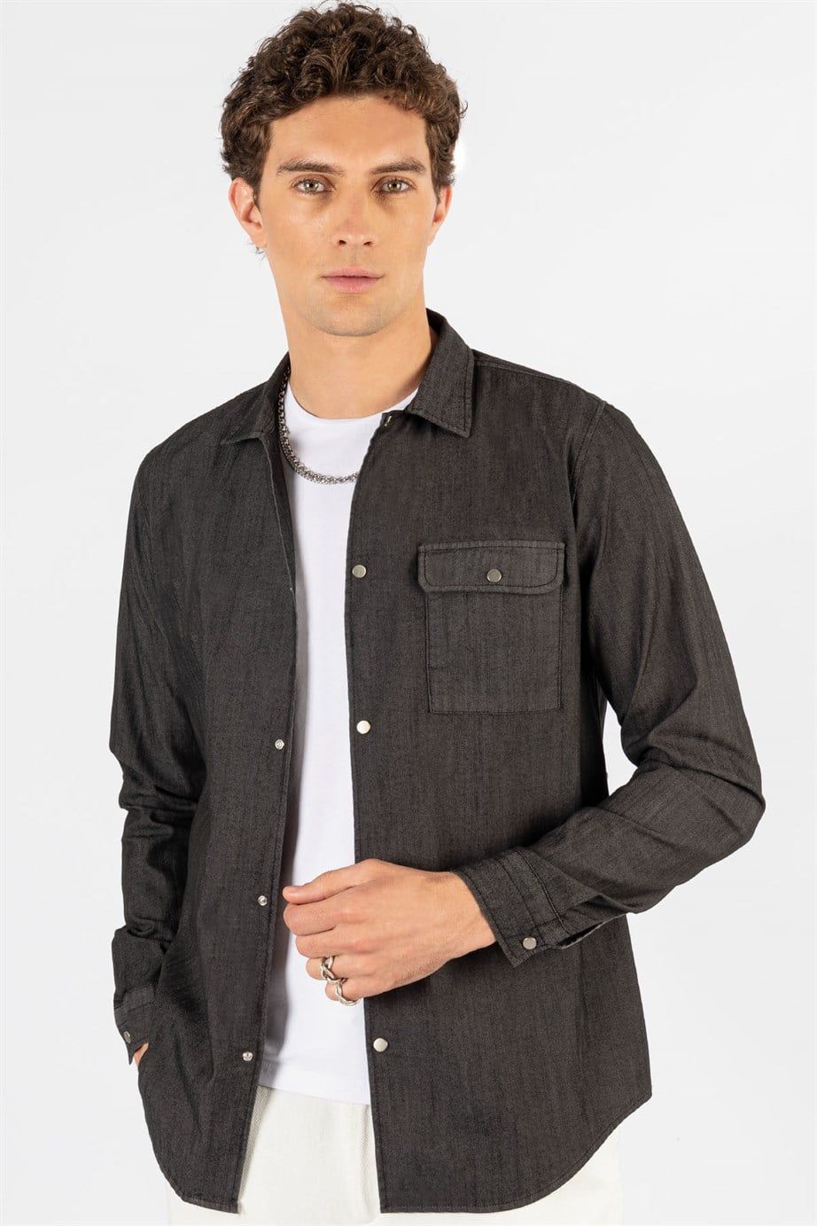 Slim Fit Tek Cep Çıtçıtlı Düz Denim Yıkamalı Erkek Gömlek
