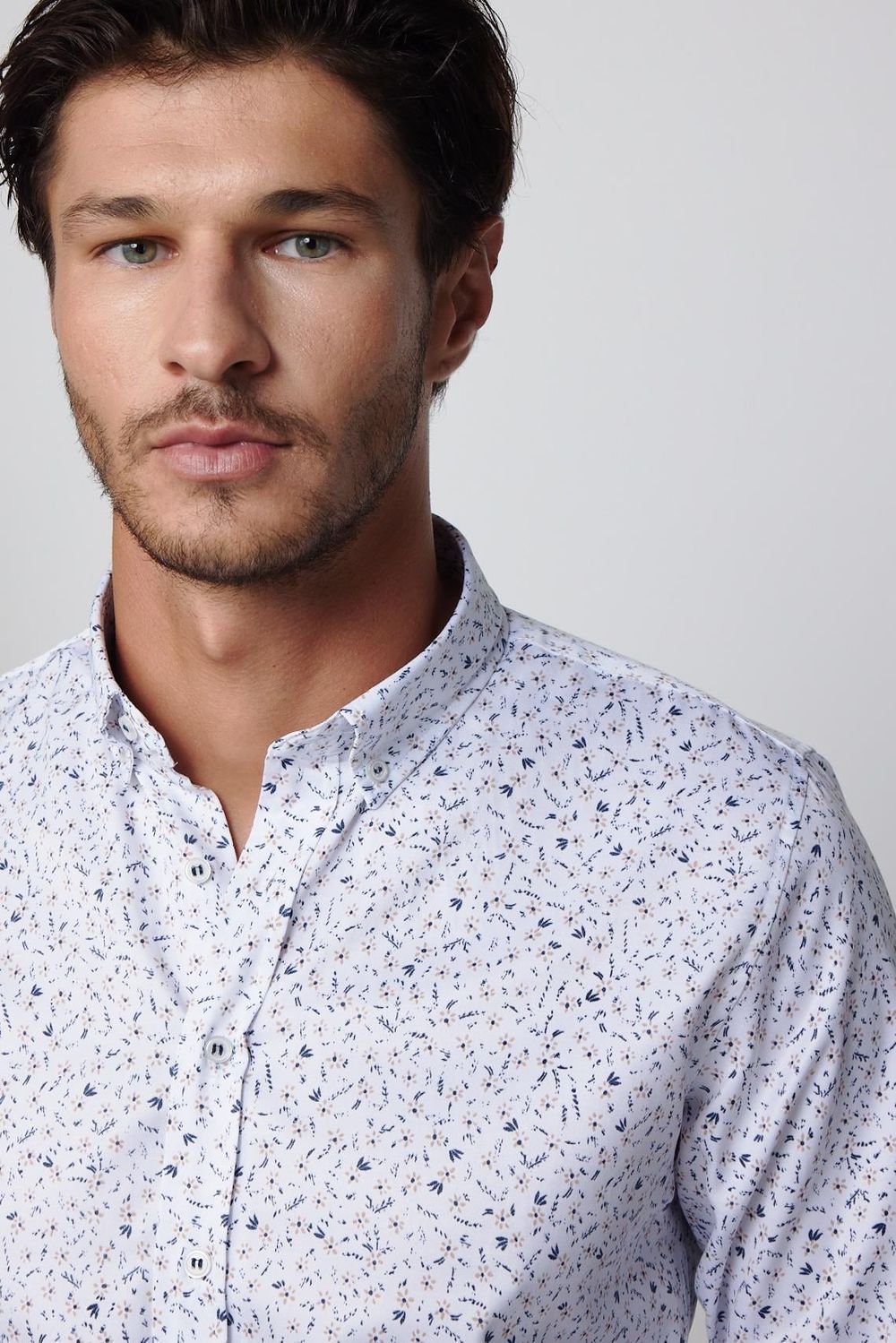 Slim Fit Dar Kesim Pamuklu Kolay Ütülenebilir Desenli Erkek Beyaz Gömlek