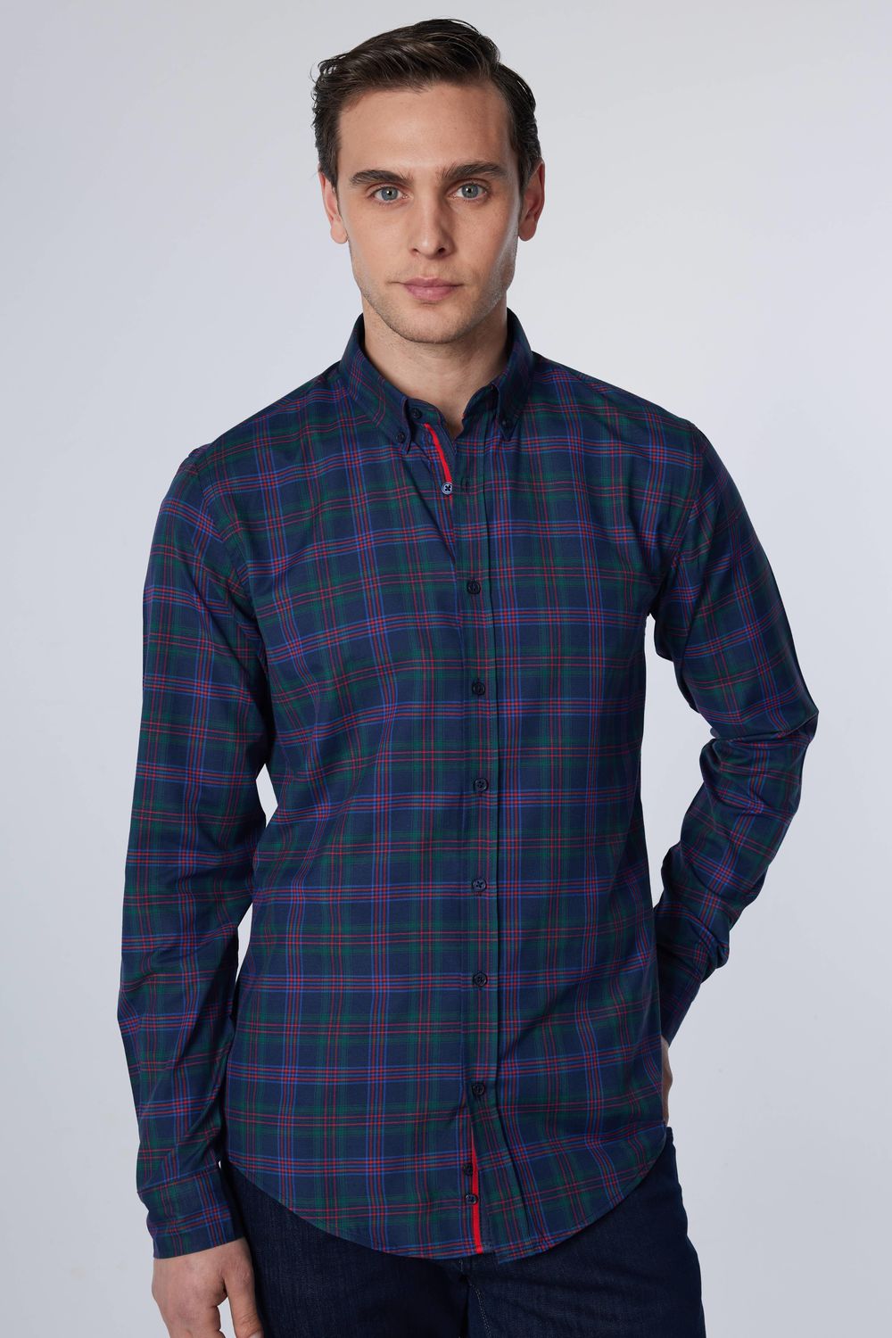 Slim Fit Düğmeli Yaka Kareli Pamuklu Kolay Ütü Erkek Gömlek
