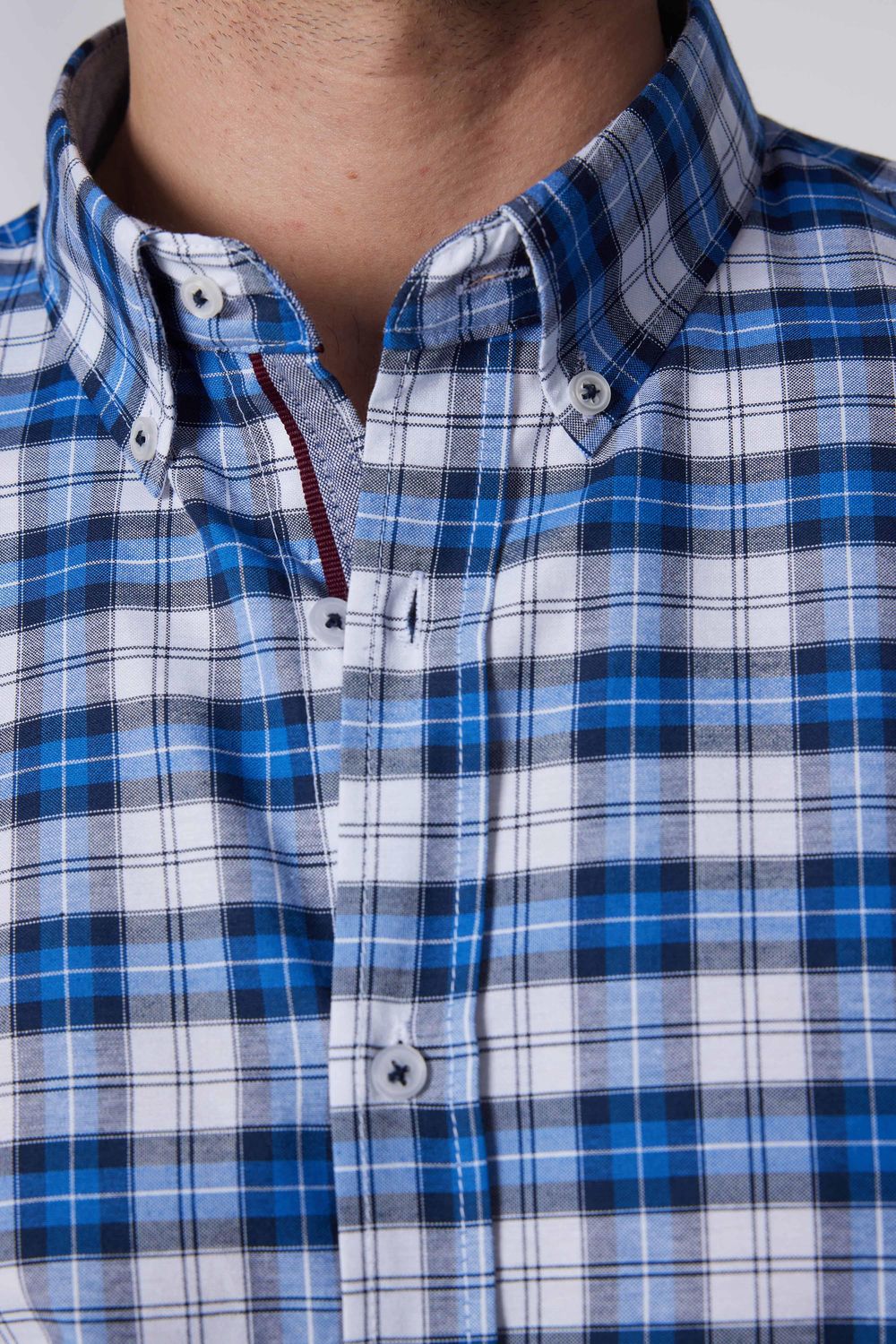 Slim Fit Düğmeli Yaka Kareli Pamuklu Kolay Ütü Erkek Gömlek