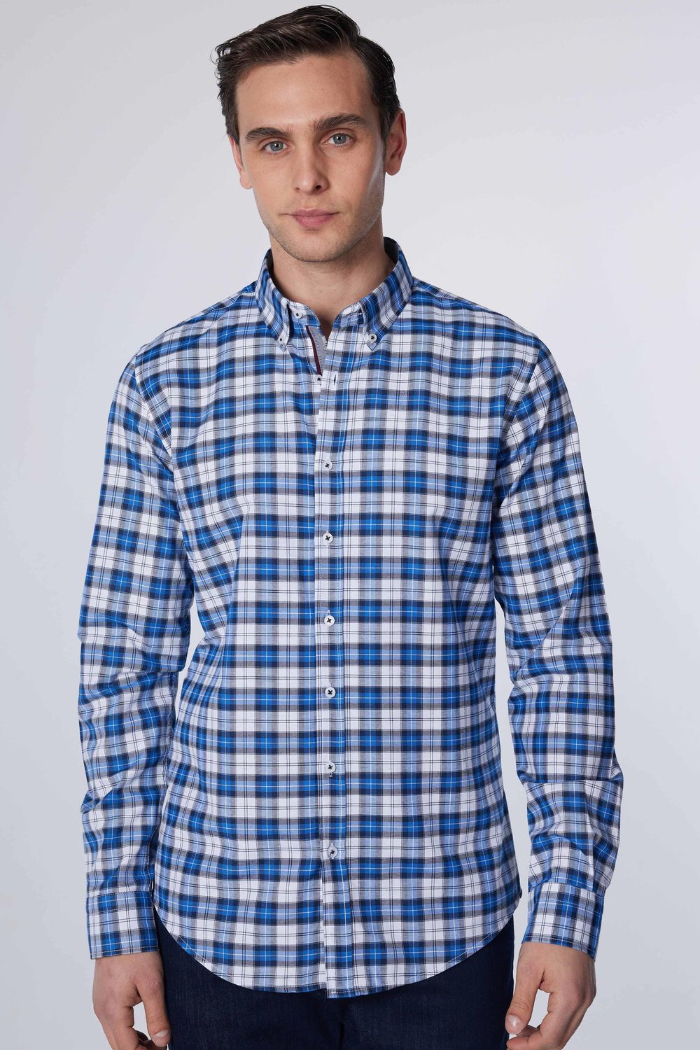 Slim Fit Düğmeli Yaka Kareli Pamuklu Kolay Ütü Erkek Gömlek