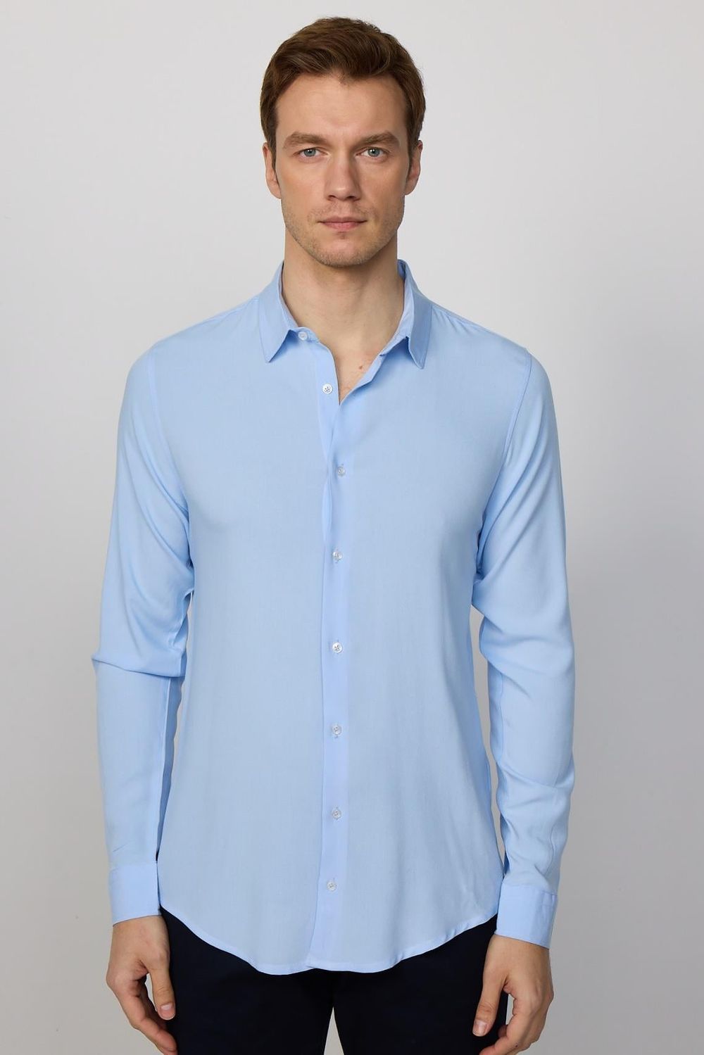Slim Fit Dar Kesim Uzun Kol Dökümlü Viskon Şık Mavi Erkek Gömlek