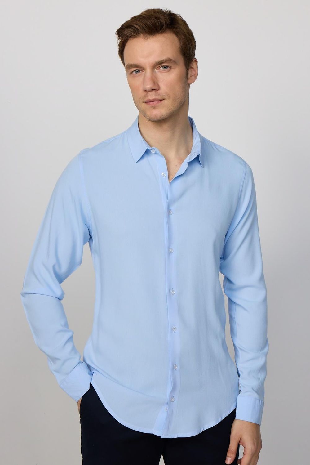 Slim Fit Dar Kesim Uzun Kol Dökümlü Viskon Şık Mavi Erkek Gömlek