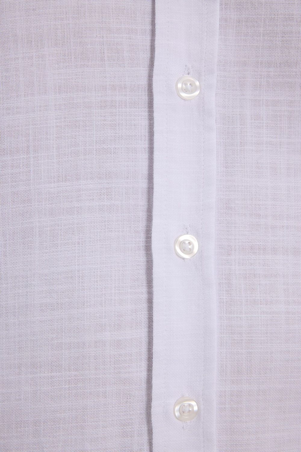 Erkek Slim Fit Dar Kesim %100 Pamuk Keten Doku Düğmeli Yaka Beyaz Gömlek