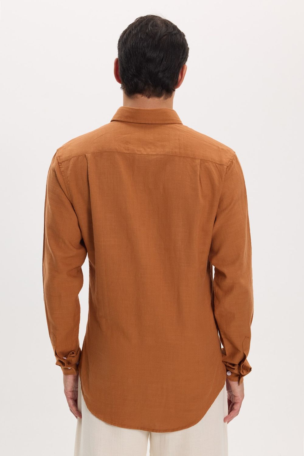 Erkek Slim Fit Dar Kesim %100 Pamuk Keten Doku Düğmeli Yaka Kiremit Renk Gömlek