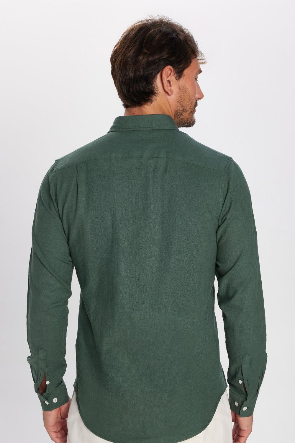 Slim Fit Düğmeli Yaka Biyeli Düz Yazlık Keten Efekt  Erkek Gömlek