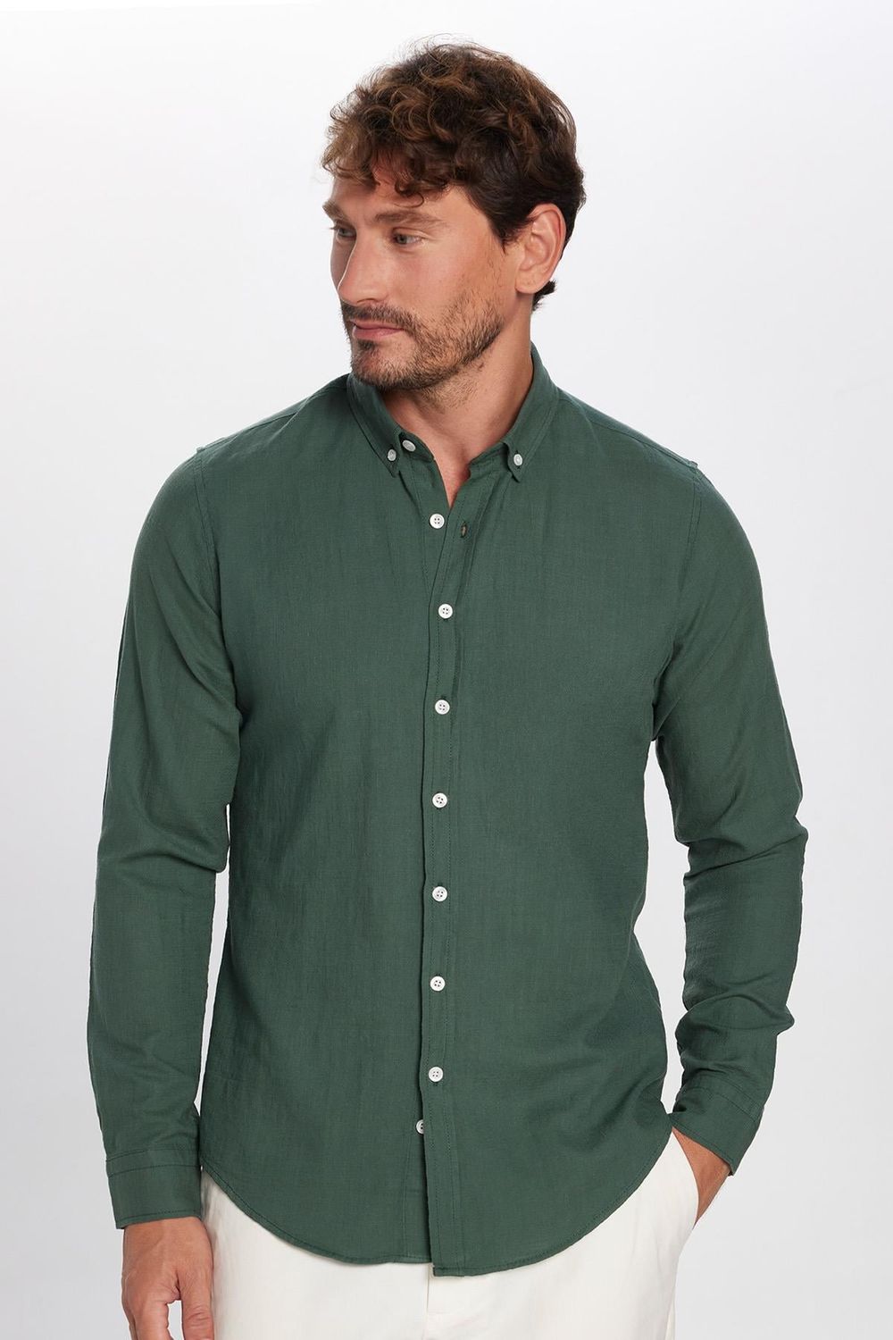 Slim Fit Düğmeli Yaka Biyeli Düz Yazlık Keten Efekt  Erkek Gömlek