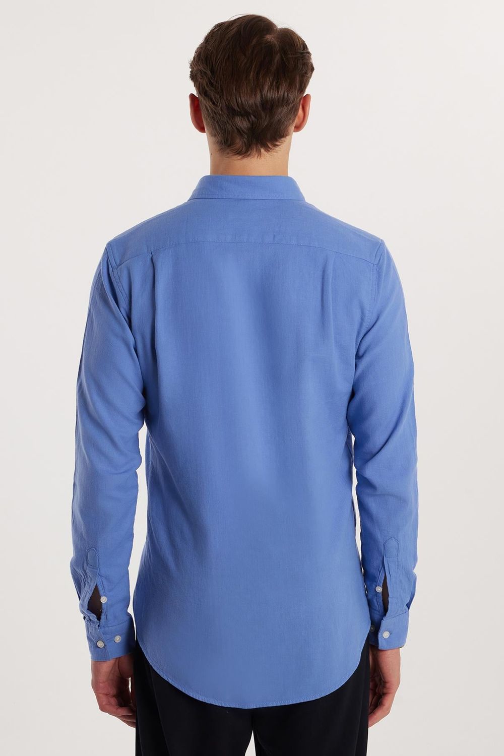Slim Fit Düğmeli Yaka Biyeli Düz Yazlık Keten Efekt  Erkek Gömlek