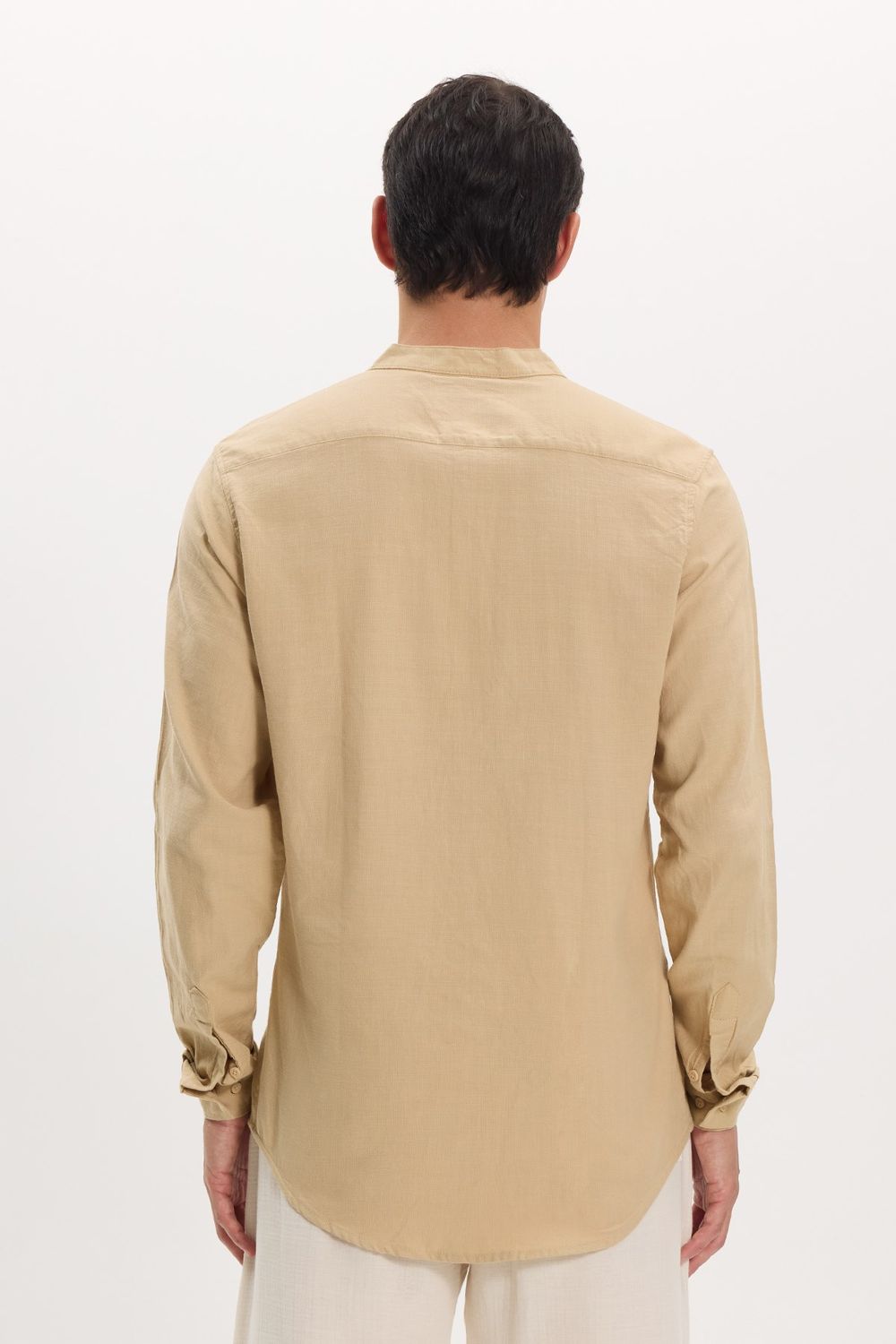 Erkek Slim Fit Dar Kesim Uzun Kollu %100 Pamuk Keten Doku Hakim Yaka Bej Gömlek