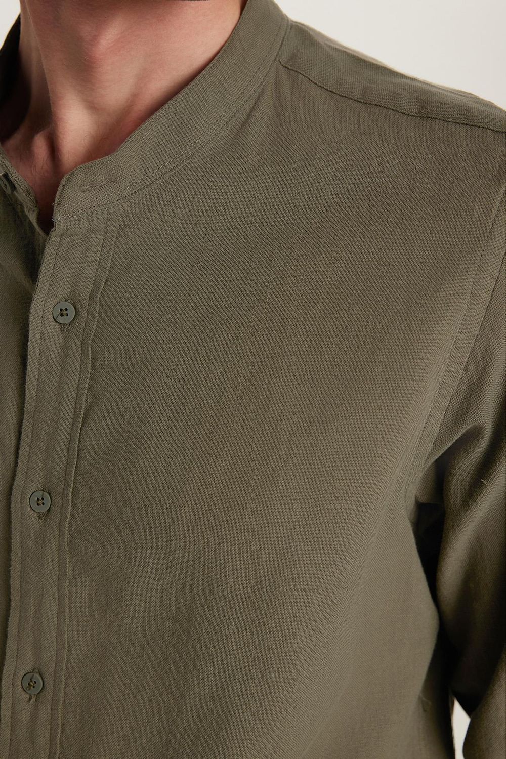 Erkek Slim Fit Dar Kesim Uzun Kollu %100 Pamuk Keten Doku Hakim Yaka Haki Gömlek