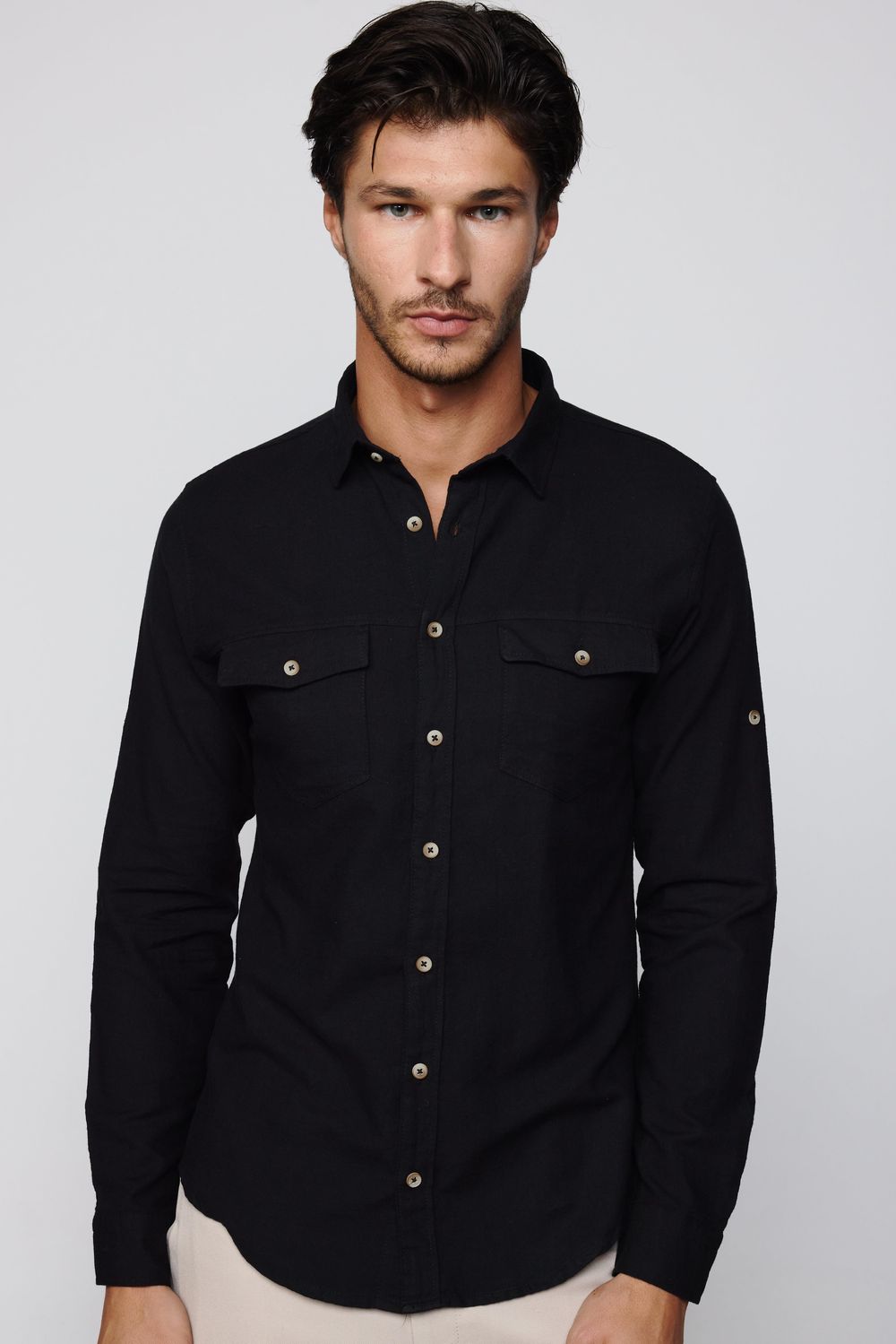 Slim Fit Uzun Kol Çift Cep Pamuk Keten Spor Yaka Siyah Erkek Gömlek