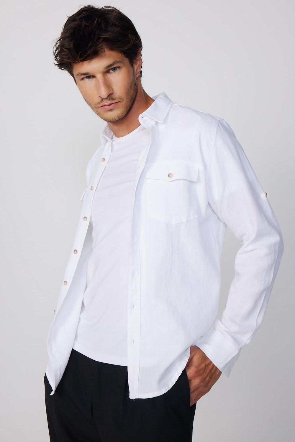 Slim Fit Uzun Kol Çift Cep Pamuk Keten Spor Yaka Beyaz Erkek Gömlek