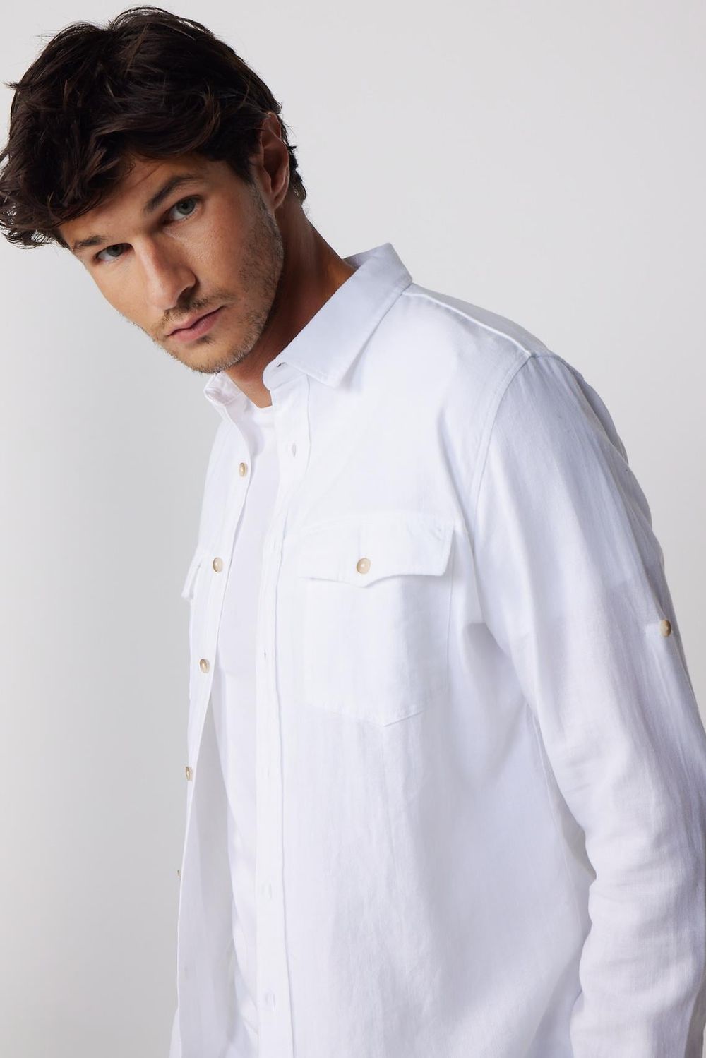 Slim Fit Uzun Kol Çift Cep Pamuk Keten Spor Yaka Beyaz Erkek Gömlek