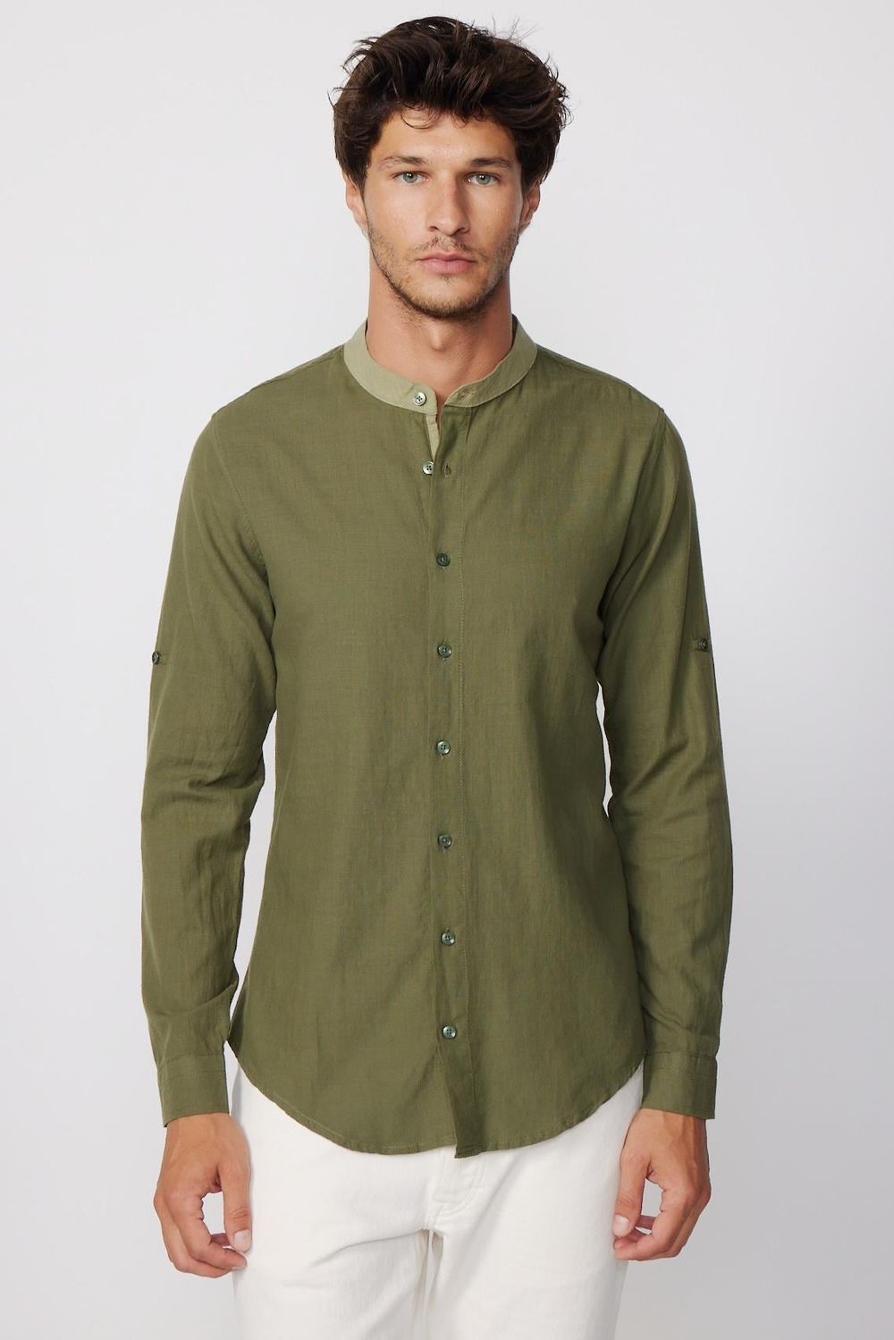 Slim Fit  Düz Hakim Yaka Kol Apoletli Ketenli Haki Erkek Gömlek