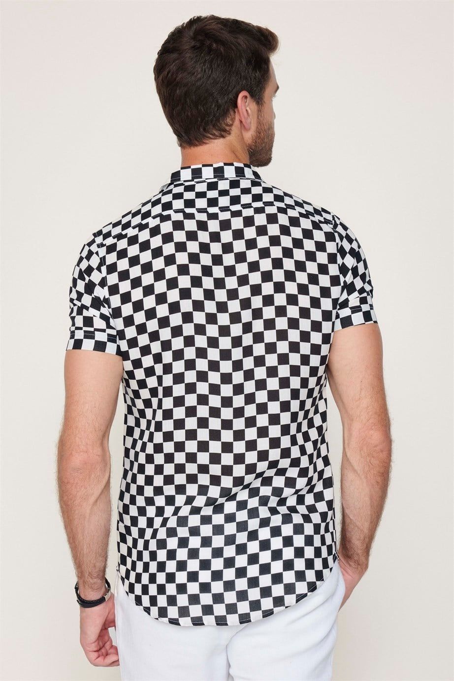 Slim Fit Dar Kesim Apaj Yaka Viskon Kısa Kol Erkek Spor Gömlek
