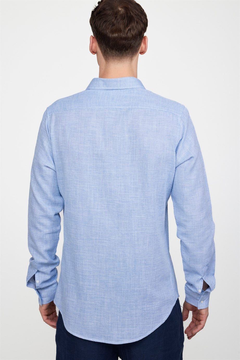 Slim Fit Uzun Kol Keten Efekt Düz Biyeli Gömlek