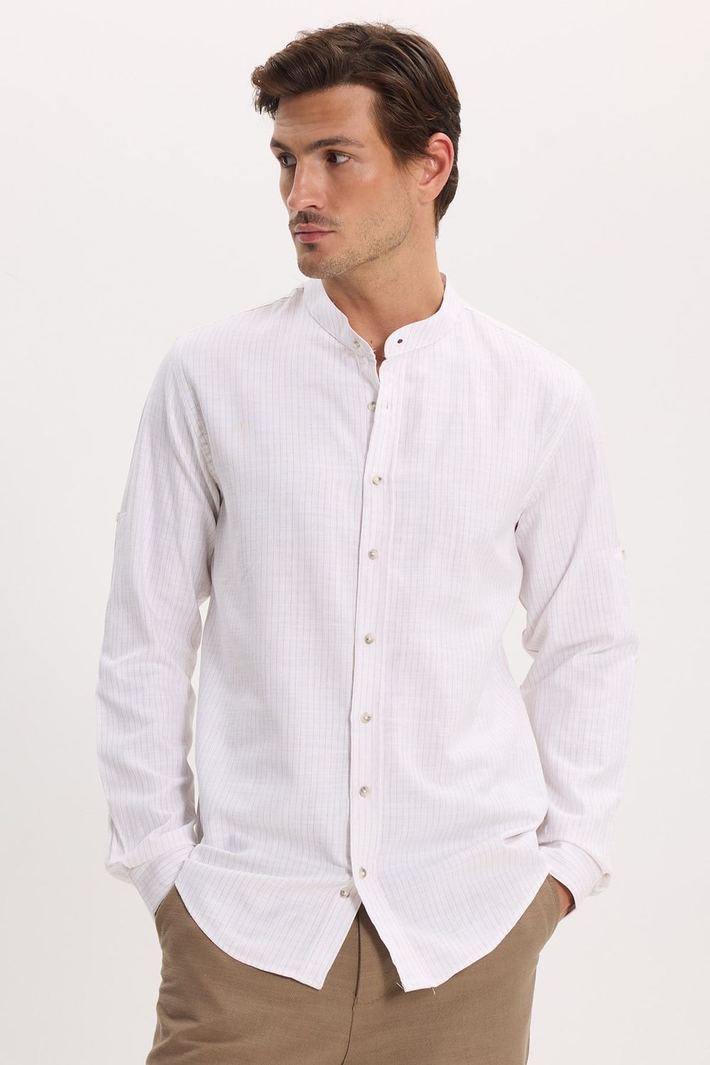 Erkek Slim Fit Dar Kesim Uzun Kollu %100 Pamuk Keten Doku Çizgili Hakim Yaka Gömlek